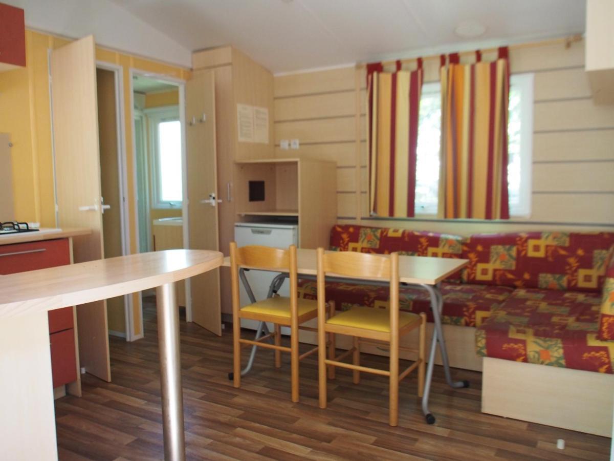 Camping Mas Du Sartre Saint Alban Auriolles Eksteriør billede