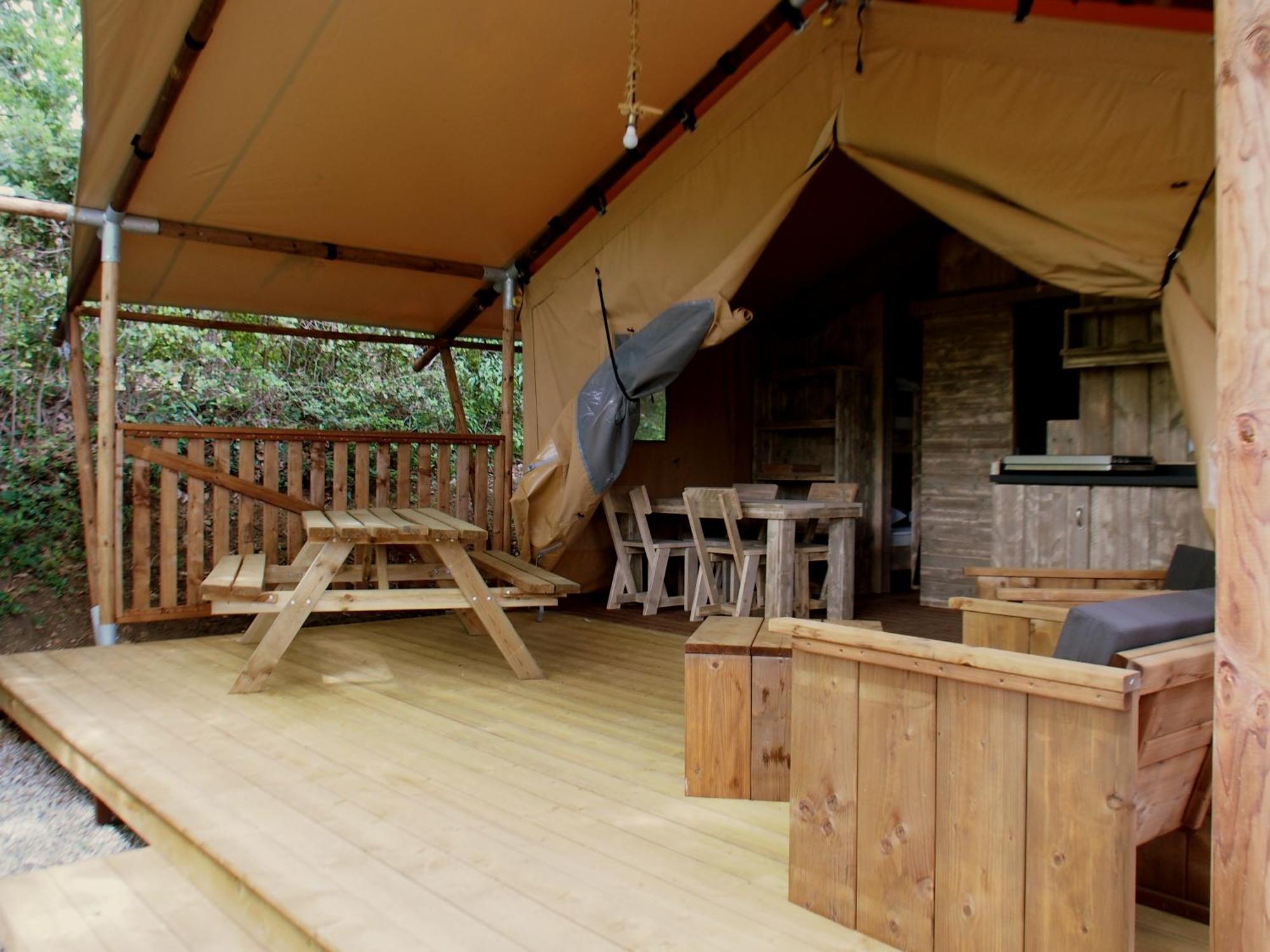 Camping Mas Du Sartre Saint Alban Auriolles Eksteriør billede